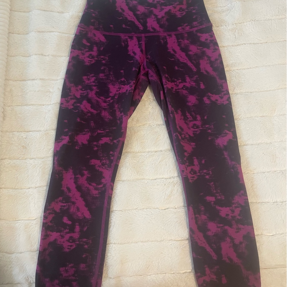 Lululemon Wunder Under High Rise Legging size six